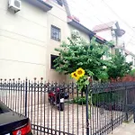 Bed & Breakfast Om Shanti 3*