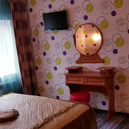 Om Shanti Couette-café 3*