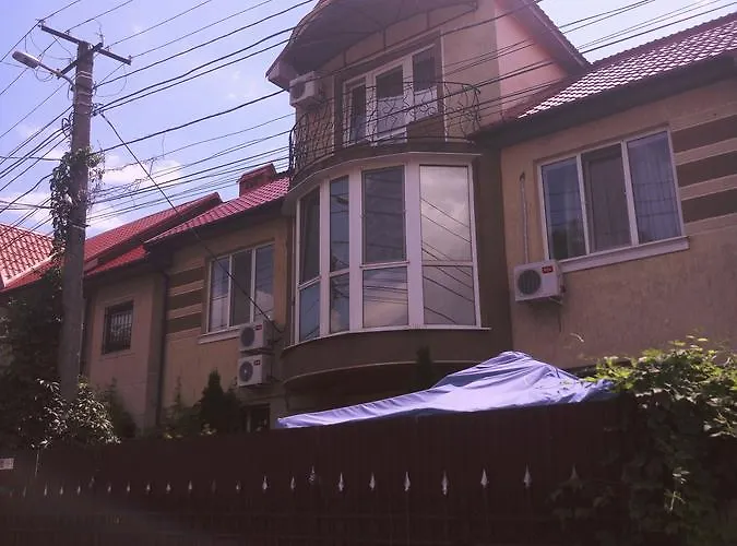 Om Shanti Bed & Breakfast 3*