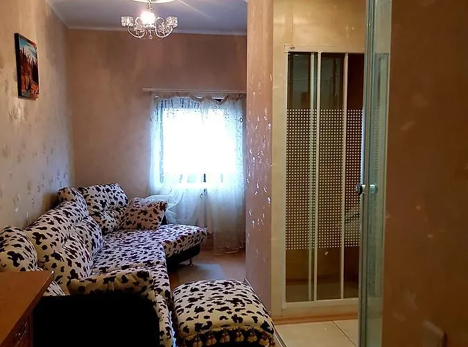 Om Shanti Bed & Breakfast